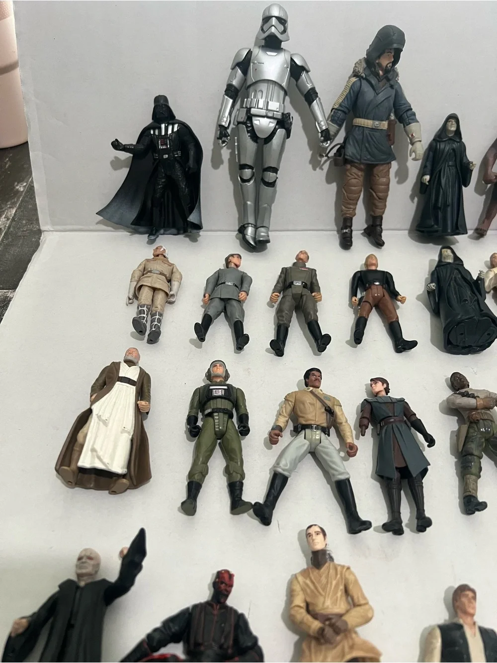 Star Wars Action Figure Lot - Black, Brown, White, Tan